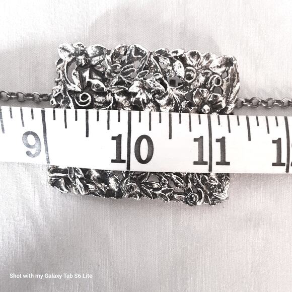 Upcycled Heavy Floral Silver Tone Pendant Necklace Cable Chain Links - Picture 7 of 9